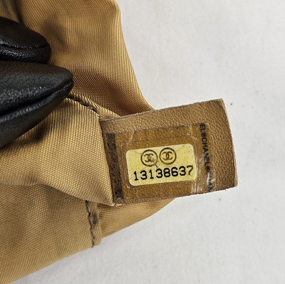 CHANEL Medium Paris-Biarritz Tote - Picture 2 of 9